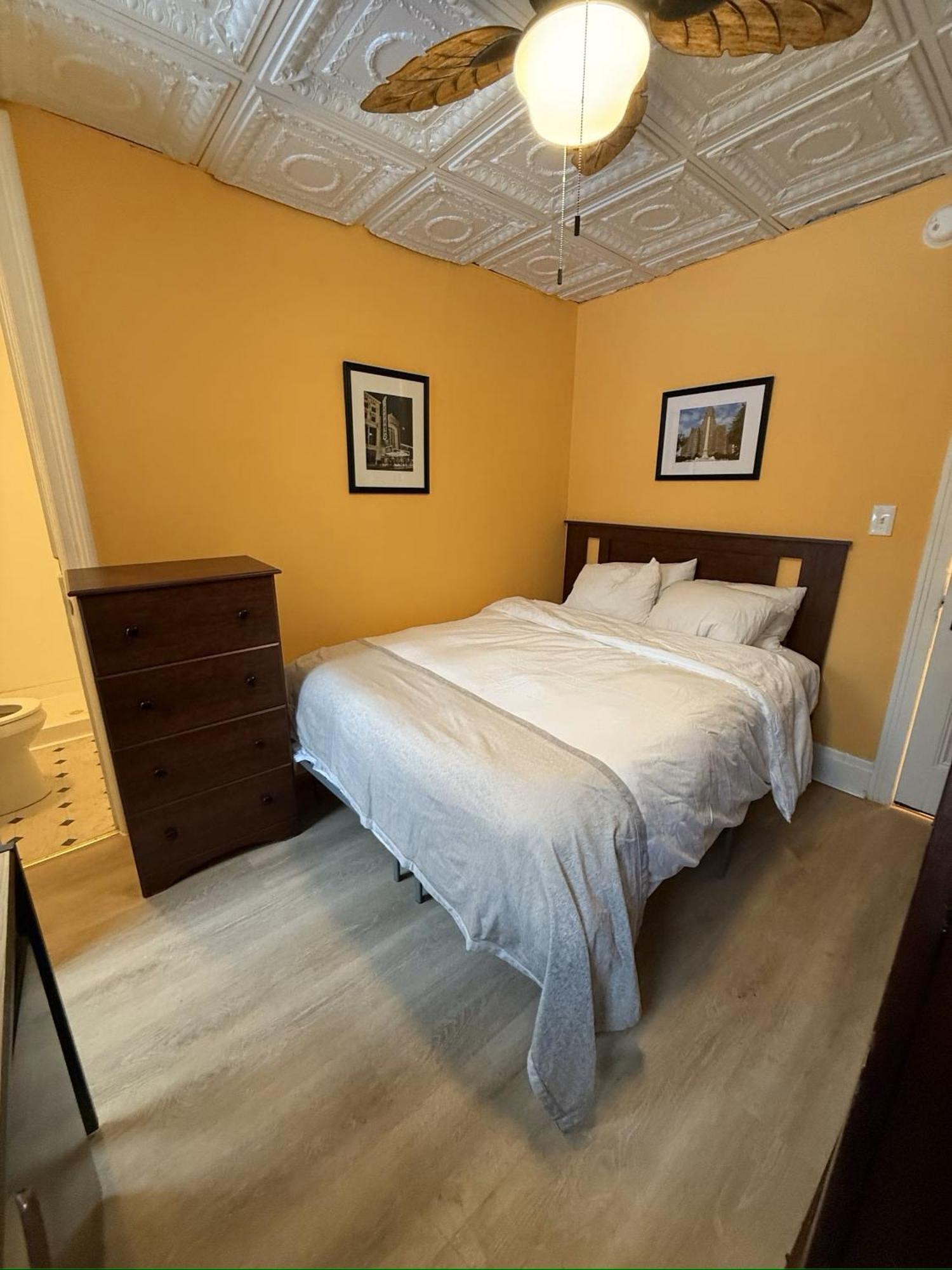 Buffalo Guesthouse Buffalo